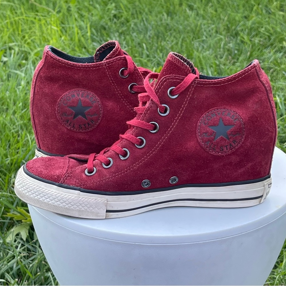 Converse Shoes Womens 8 Chuck Taylor All Star Hidden Heel Wedge Red Suede Shoes